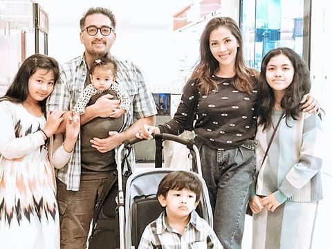 Quality Time Unik Ala Keluarga Nadia Mulya