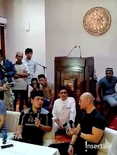 Deddy dan Gus Miftah