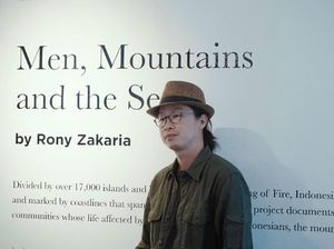 Jepretan 16 Gunung Berapi Aktif Rony Zakaria Dipajang di Jakarta Jepretan 16 Gunung Berapi Aktif Rony Zakaria Dipajang di Jakarta