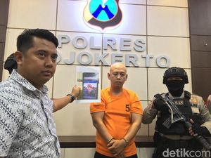 Ngaku Marinir, Satpam Ini Kencani Belasan Emak-emak Lalu Gondol Hartanya Ngaku Marinir, Satpam Ini Kencani Belasan Emak-emak Lalu Gondol Hartanya