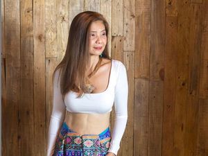 Potret Nenek Bergaya Modis Bikin Netizen Kepo