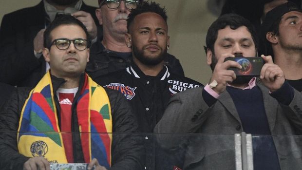 Neymar belum kembali ke Paris usai menyaksikan Copa America 2019.