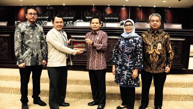 KPK dan MPR Gelar Sosialiasi Antikorupsi untuk ASN KPK dan MPR Gelar Sosialiasi Antikorupsi untuk ASN