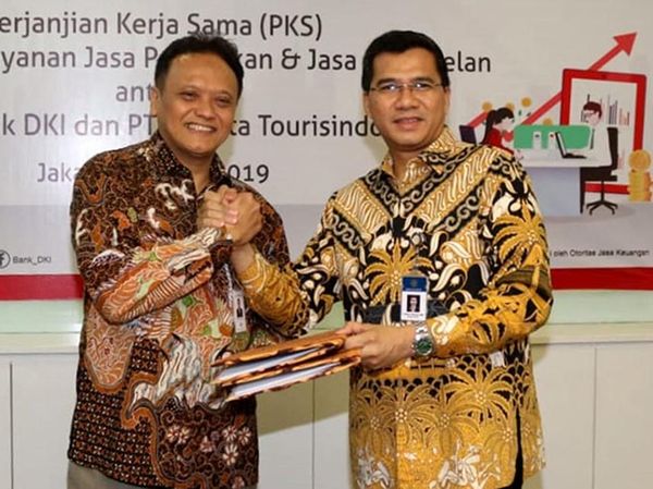 Pemanfaatan Layanan Jasa Perbankan dan Perhotelan