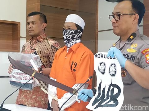 Polisi menawarkan barang bukti
