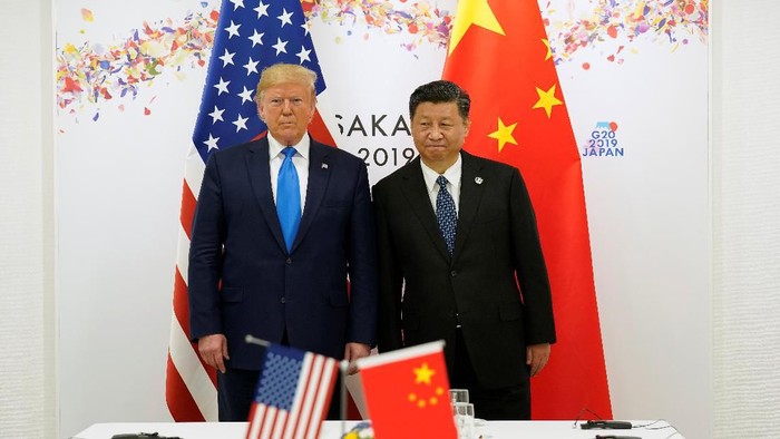 U.S. President Donald Trump attends a bilateral meeting with Chinas President Xi Jinping during the G20 leaders summit in Osaka, Japan, June 29, 2019. REUTERS/Kevin Lamarque