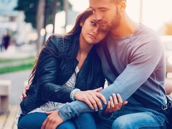 5 Kisah Aksi Bucin Demi Bahagiakan Pacar yang Bikin Geleng-geleng Kepala