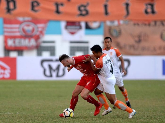 Persija Jakarta menang 2-1 atas Borneo FC di leg I Semifinal Piala Presiden 2018 (ANTARA FOTO/M Risyal Hidayat)