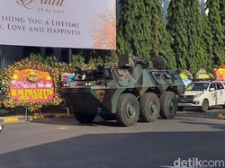 Jokowi akan Hadiri Resepsi Pernikahan Anak Khofifah, Keamanan Diperketat