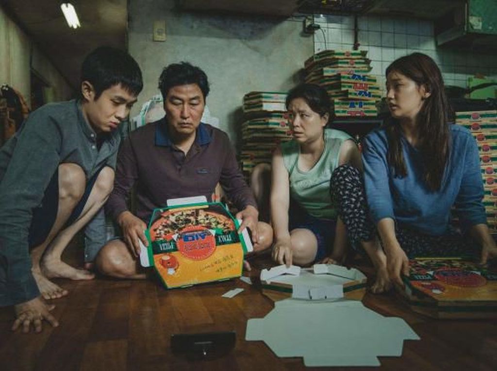 Menang Best Picture, Parasite Dominasi CFCA Awards Menang Best Picture, Parasite Dominasi CFCA Awards