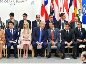 Momen Akrab Jokowi Bareng Trump dan Pemimpin Dunia di G20