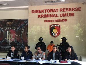 Drama Perampokan Penumpang Taksi Online: Diikat Tali-Dibekap Kaus Kaki Drama Perampokan Penumpang Taksi Online: Diikat Tali-Dibekap Kaus Kaki