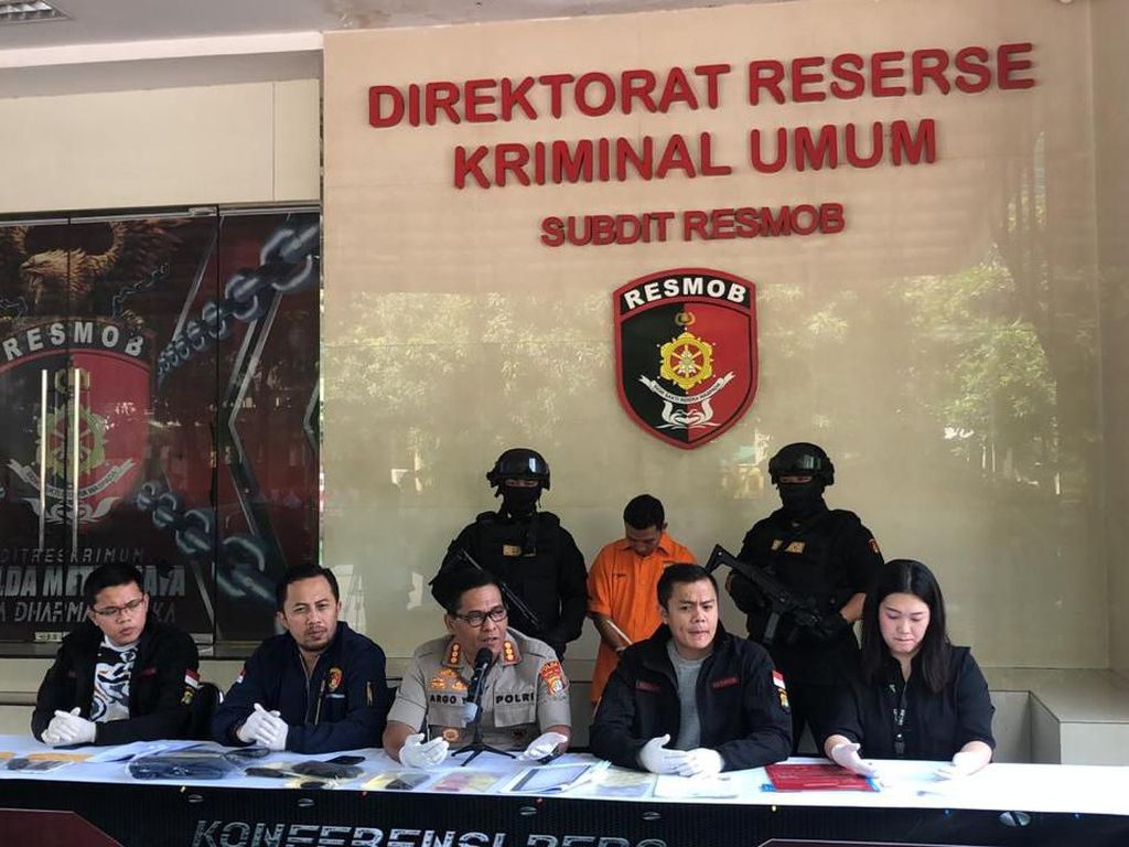 Polisi Apresiasi Go-Jek yang Bantu Ungkap Perampokan Taksi Online Polisi Apresiasi Go-Jek yang Bantu Ungkap Perampokan Taksi Online