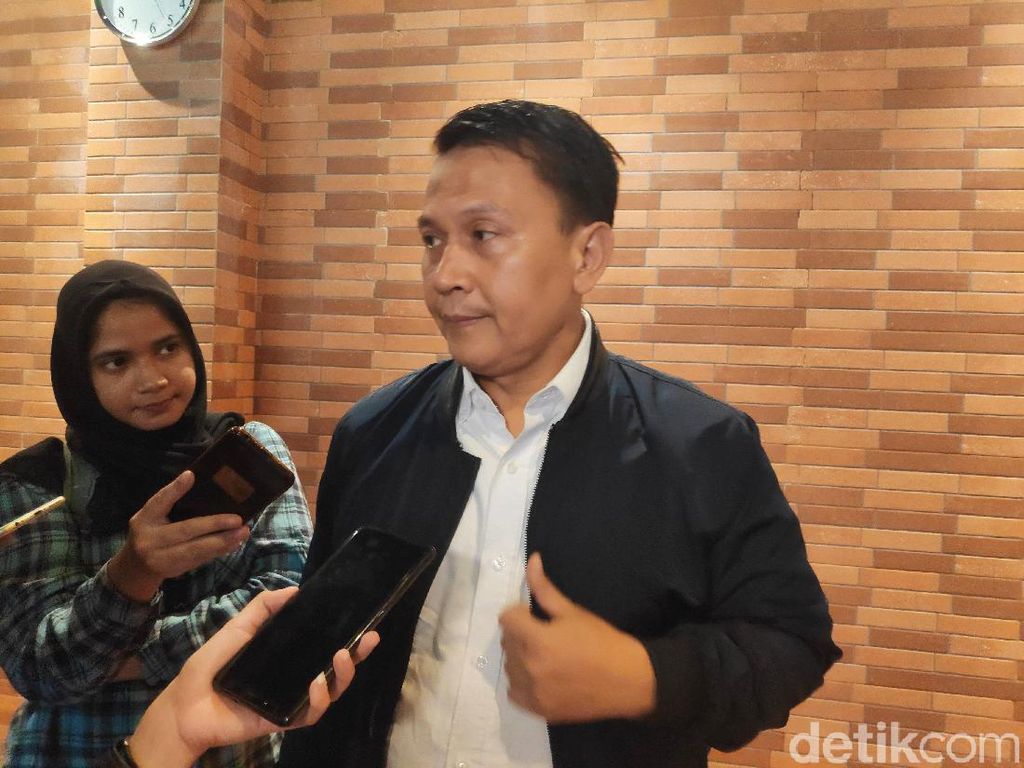 PKS Persilakan PAN yang Ingin Koalisi dengan NasDem-PDIP PKS Persilakan PAN yang Ingin Koalisi dengan NasDem-PDIP
