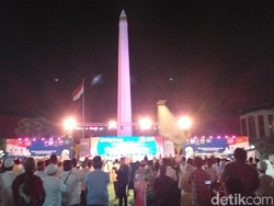 Ribuan Orang Larut dalam Doa Untuk Surabaya dan Wali Kota Risma