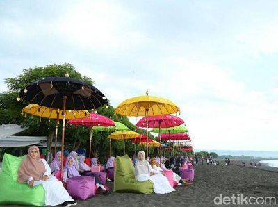 Foto: Pantai Syariah di Banyuwangi yang Jadi Kontroversi