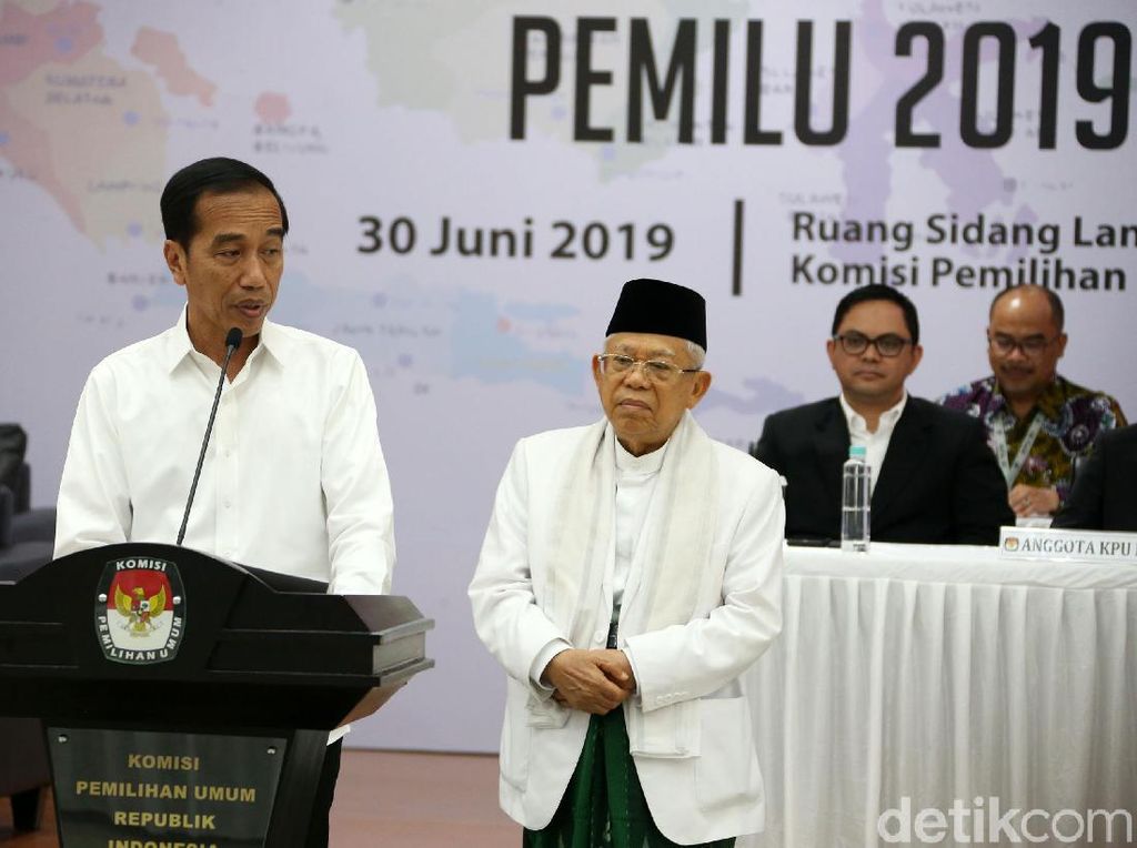 Begini Beda Pidato Jokowi 2014 dan 2019, Kini Ajak Prabowo Bersama Begini Beda Pidato Jokowi 2014 dan 2019, Kini Ajak Prabowo Bersama