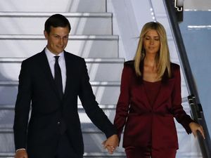Ada Menantu Donald Trump di Penerbangan Bersejarah Israel-UEA Ada Menantu Donald Trump di Penerbangan Bersejarah Israel-UEA