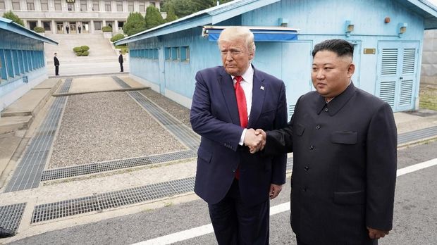 Temu Trump-Kim Jong-un, Antara 'Angin Surga' dan Pencitraan