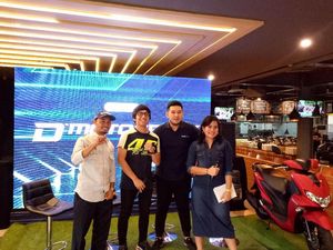 Riding Sambil Ngevlog, Intip Tipsnya Biar Aman