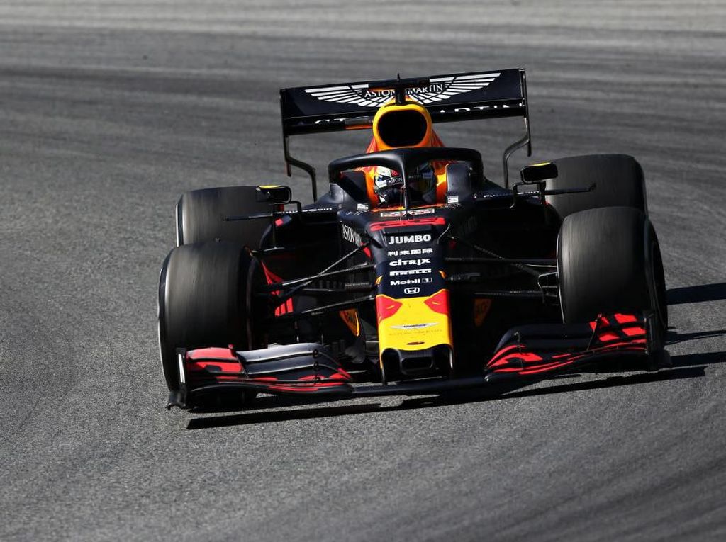 Seberapa Cepat Proses Penggantian Ban di Ajang Formula 1? Seberapa Cepat Proses Penggantian Ban di Ajang Formula 1?