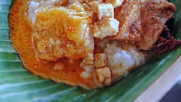 Tambah Energi Pagi Ini dengan Sarapan Bubur Lemu yang Gurih Mantap