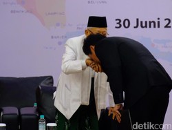Habiburokhman Jelaskan Aksi Cium Tangan Wapres Terpilih Maruf Amin