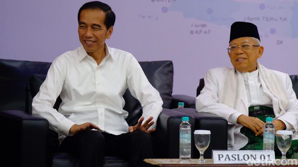Tawa Jokowi dan Tim Prabowo-Sandi di Penetapan Presiden Terpilih