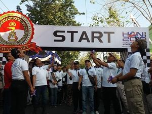 Ribuan Warga Gresik Deklarasi Tolak Narkoba dan Kerusuhan Ribuan Warga Gresik Deklarasi Tolak Narkoba dan Kerusuhan