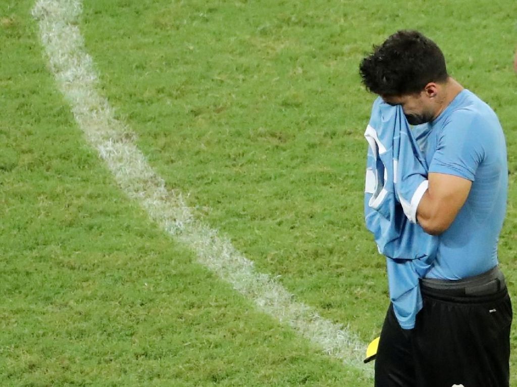 Uruguay vs Peru: Tangisan Luis Suarez
