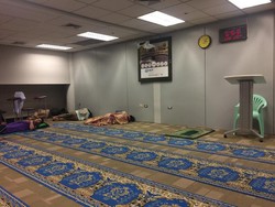 Dear Backpacker, Bisa Lho Menginap di Musala Bandara Svarnabhumi