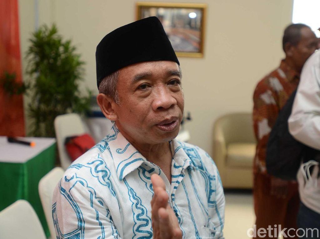 Pelawak Qomar Idap Kanker Usus-Tak Bisa BAB Lewat Anus, Kenali Gejala Awalnya Pelawak Qomar Idap Kanker Usus-Tak Bisa BAB Lewat Anus, Kenali Gejala Awalnya