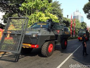 Potret Pengamanan Gedung KPU Jelang Penetapan Presiden Terpilih