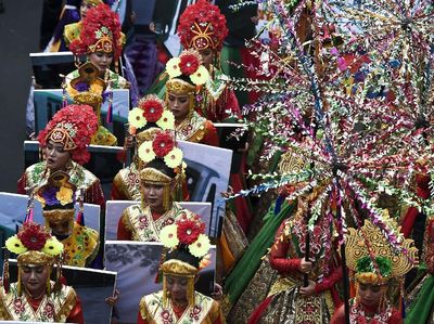 Potret Meriahnya Jakarnaval 2019
