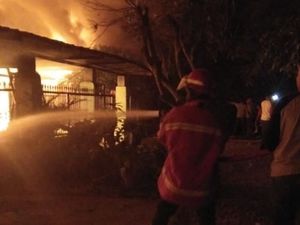 Diduga dari Kompor Gas, Kebakaran di Binjai Hanguskan 8 Rumah