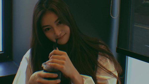 Pesona Jeong Darae, Atlet Renang Tercantik di Dunia yang Hobi Ngopi
