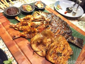 Bebek Betutu dan Seafood Platter ala Jimbaran Ada di Resto Bali Ini Bebek Betutu dan Seafood Platter ala Jimbaran Ada di Resto Bali Ini