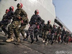 Jokowi Teken PP, WNI Bisa Jadi Komponen Cadangan Berpangkat TNI