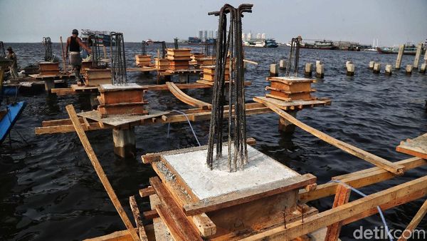 Dermaga dan Pemecah Ombak Dibangun di Muara Angke