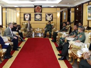 Panglima TNI Terima Ketua Delegasi ICRC Indonesia dan Timor Leste