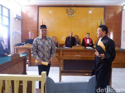 Sidang Mafia Bola, Mbah Putih Minta Dibebaskan dari Jerat Hukum