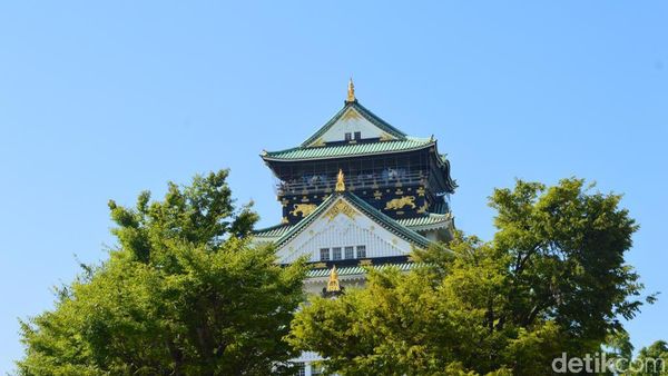 Foto: Istana Kuno di Jantung Osaka