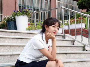 Foto: Penampilan Artis Cantik Korea yang Ternyata Operasi Plastik