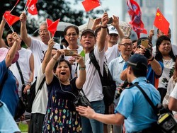 Dukung Polisi, Demonstran Pro-Beijing Gelar Unjuk Rasa di Hong Kong