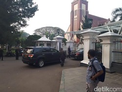 Setelah Golkar, Jokowi Bertemu Yusril di Istana Bogor