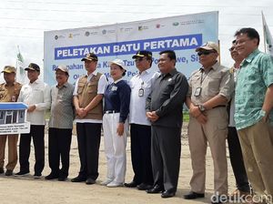 Wiranto Resmikan Pembangunan Hunian Tetap Korban Bencana di Pombewe Sulteng Wiranto Resmikan Pembangunan Hunian Tetap Korban Bencana di Pombewe Sulteng