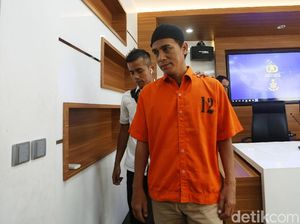 Polri Tangkap Penyebar Hoax Polri Tangkap Penyebar Hoax