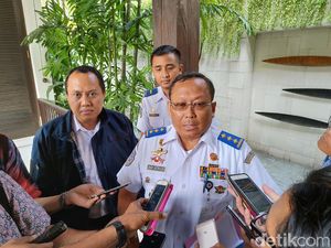 Tegaskan Mudik Tetap Dilarang, Menhub Akan Terbitkan SE Pengecualian Perjalanan Tegaskan Mudik Tetap Dilarang, Menhub Akan Terbitkan SE Pengecualian Perjalanan