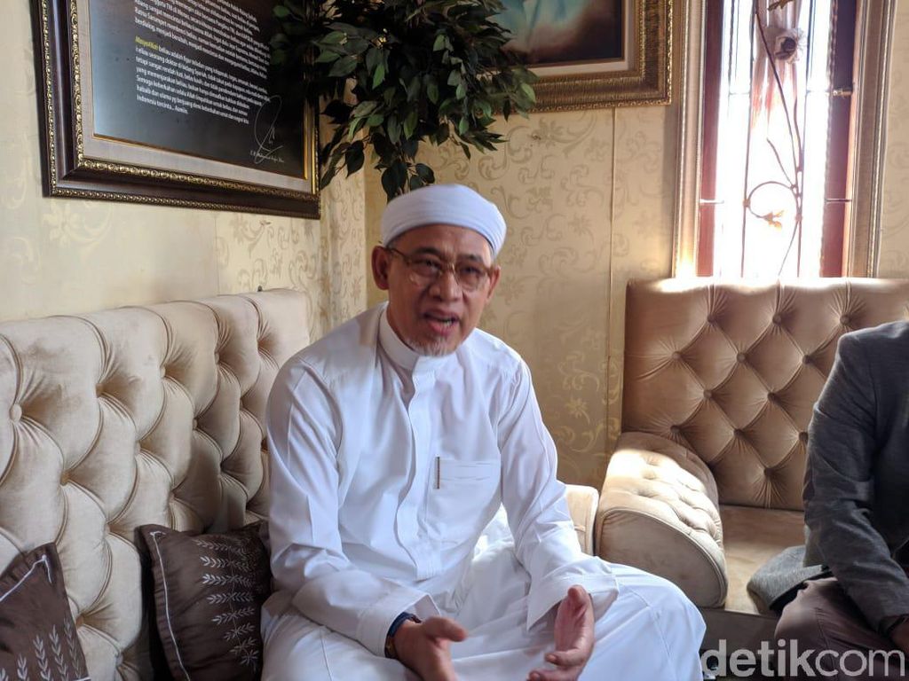 Insiden Anjing Masuk Masjid, Takmir Minta Warga Jangan Sampai Terpecah Insiden Anjing Masuk Masjid, Takmir Minta Warga Jangan Sampai Terpecah