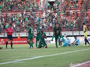 Comeback Persebaya Dipuji Djanur Comeback Persebaya Dipuji Djanur